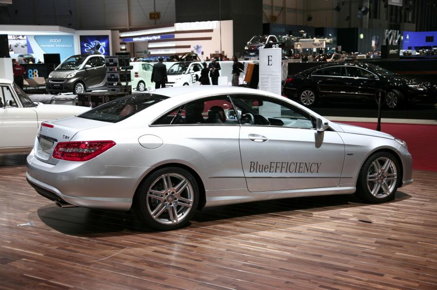  Mercedes-Benz E-Class Coupe 2010 года  (фото 8 из 84)